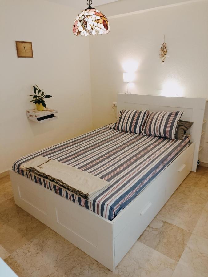 Confortable habitación céntrica en piso privado Apartamento Málaga Exterior foto