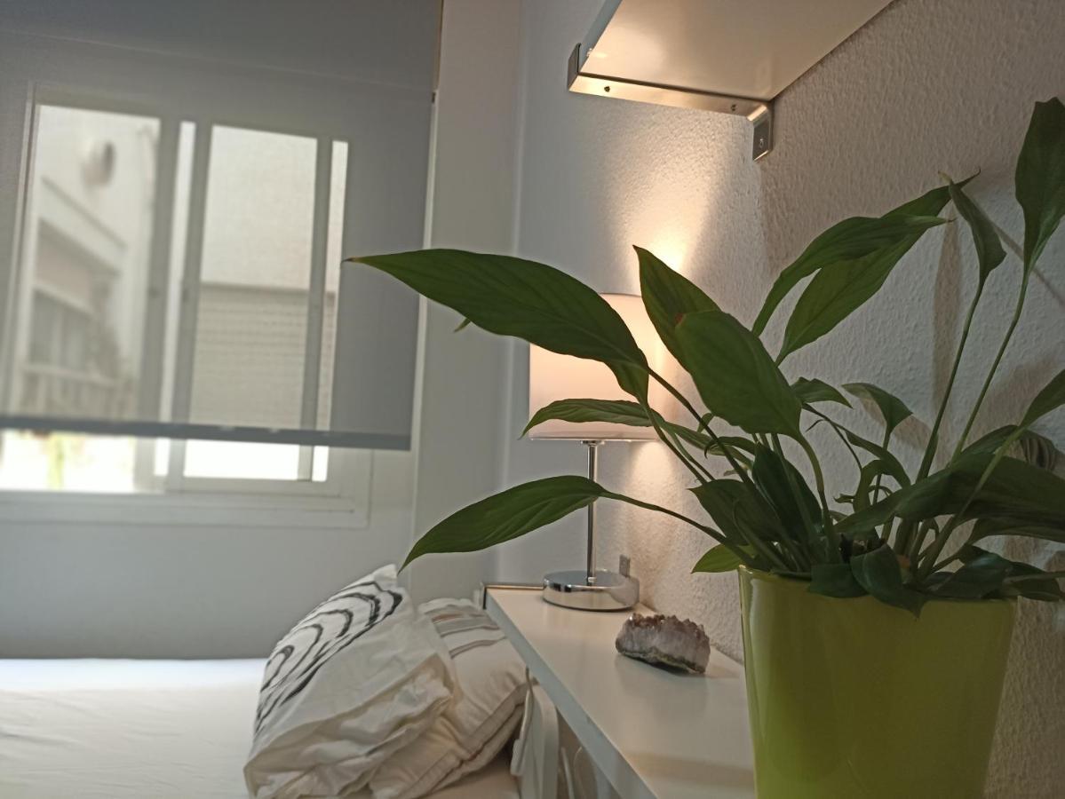 Confortable habitación céntrica en piso privado Apartamento Málaga Exterior foto
