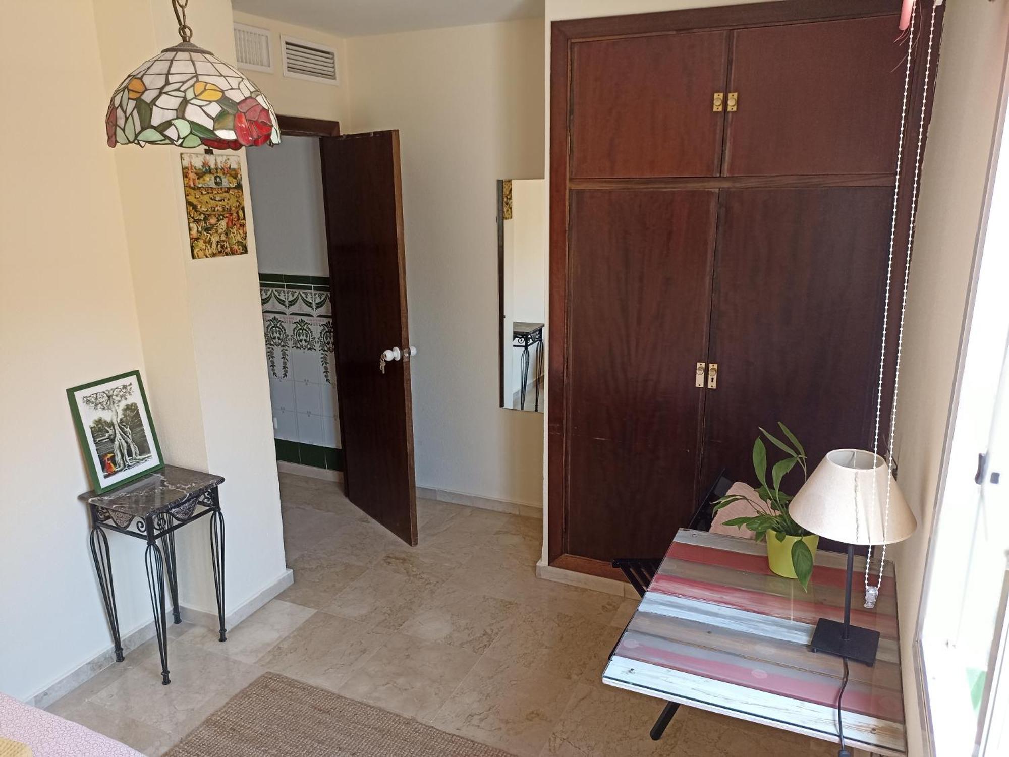 Confortable habitación céntrica en piso privado Apartamento Málaga Exterior foto