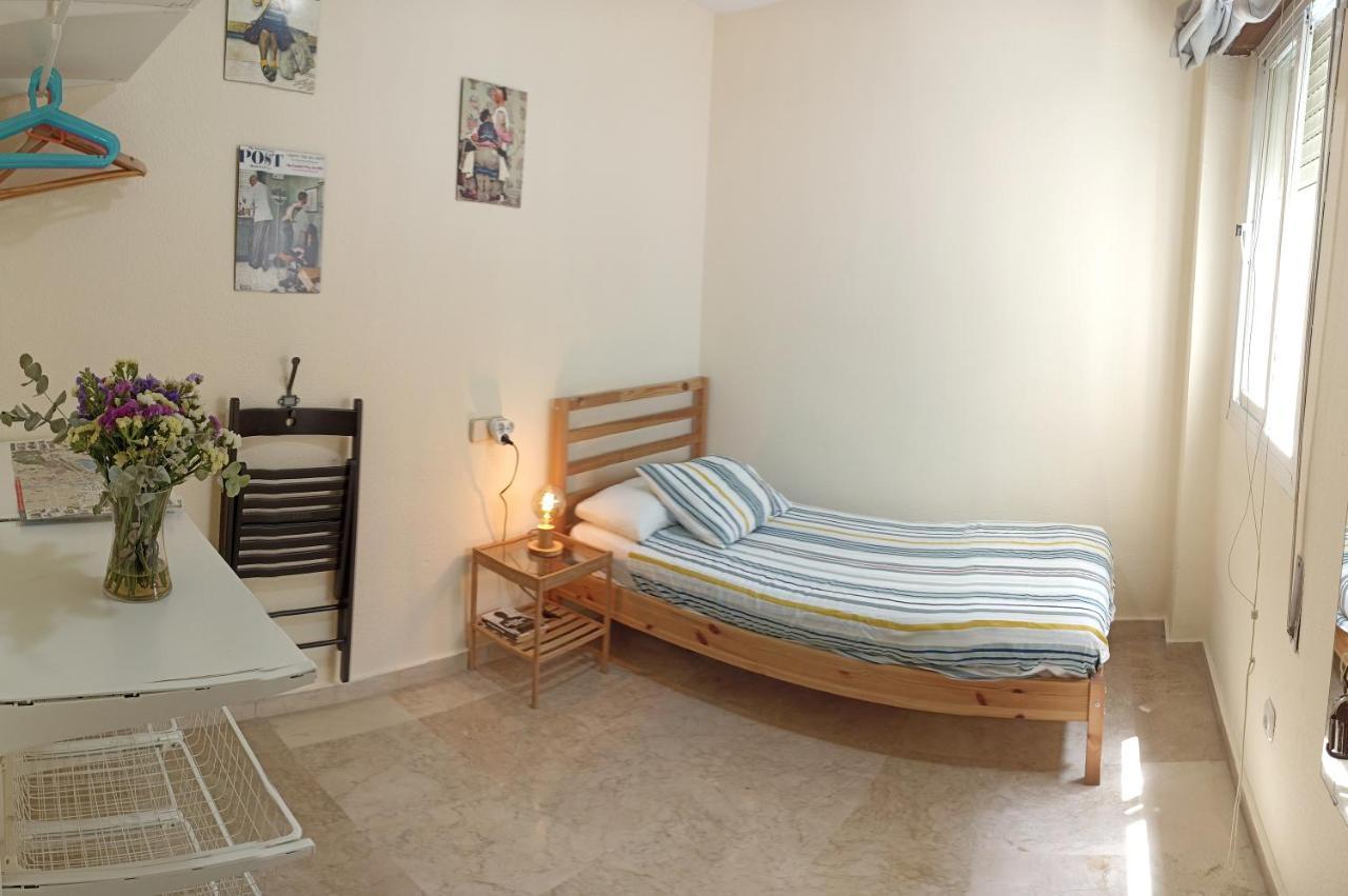 Confortable habitación céntrica en piso privado Apartamento Málaga Exterior foto