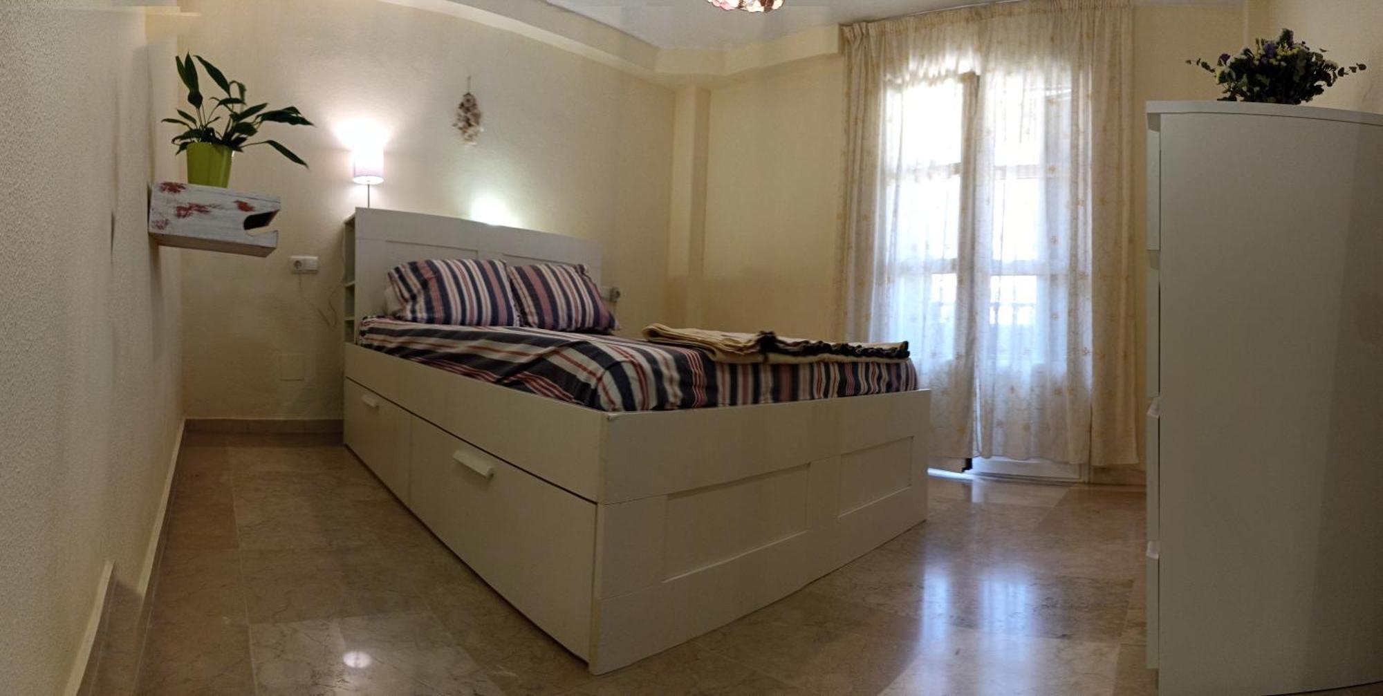 Confortable habitación céntrica en piso privado Apartamento Málaga Exterior foto