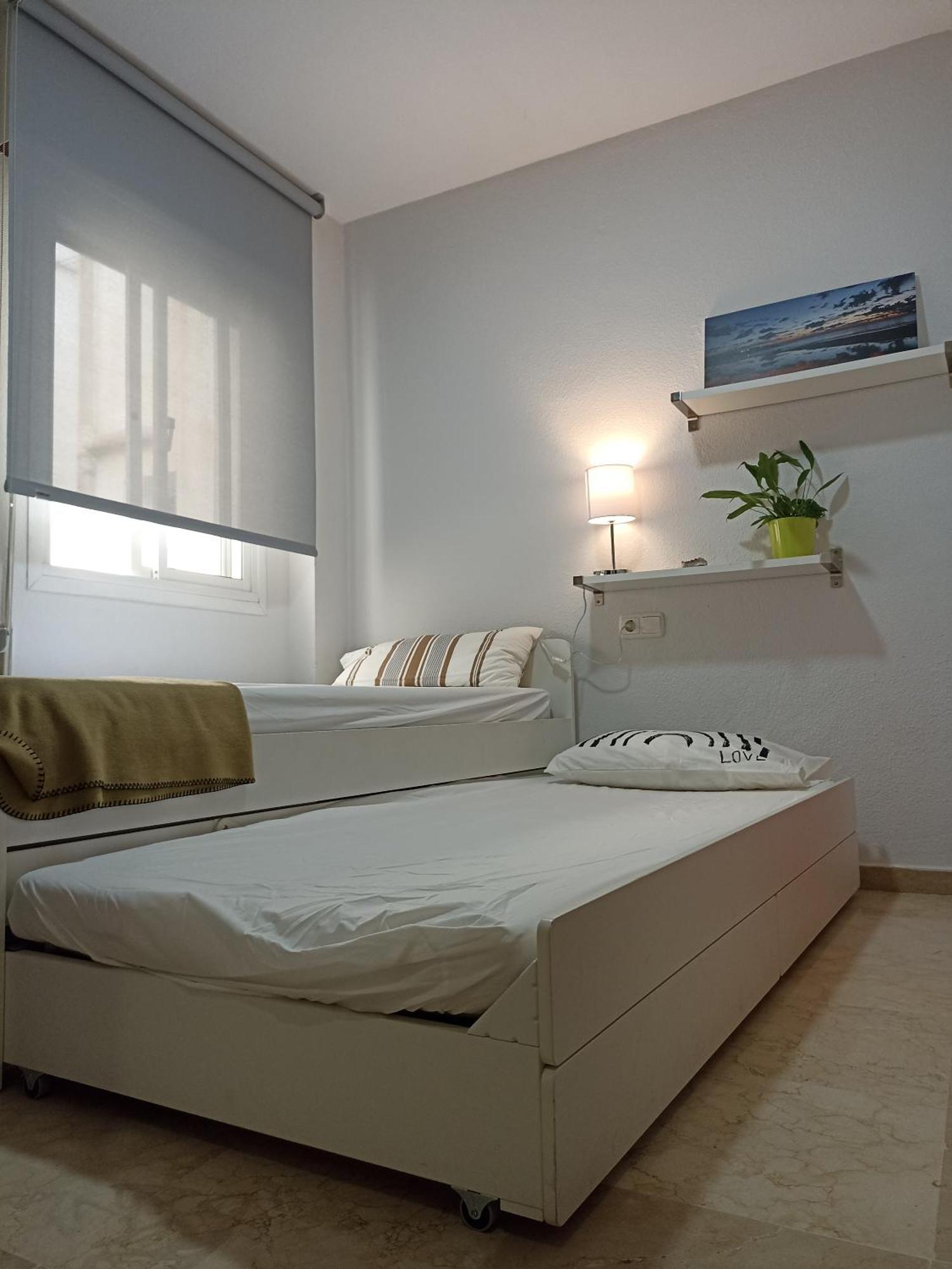 Confortable habitación céntrica en piso privado Apartamento Málaga Exterior foto